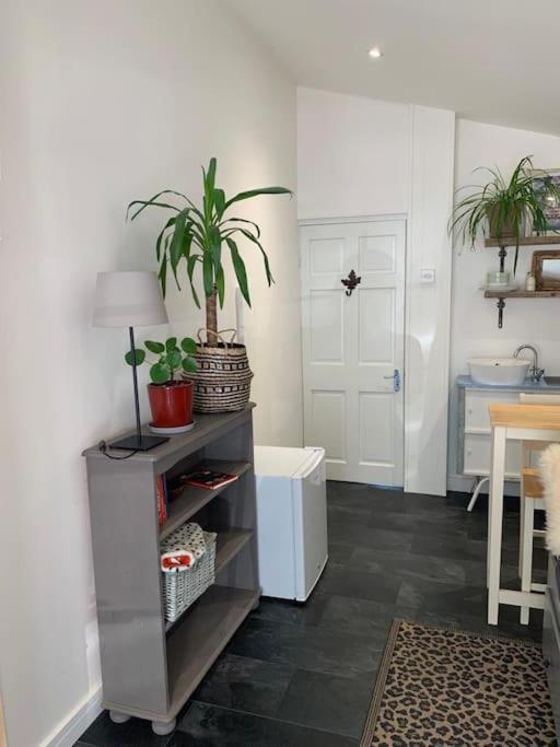 Apartamento The Garage Getaway Glastonbury Exterior foto