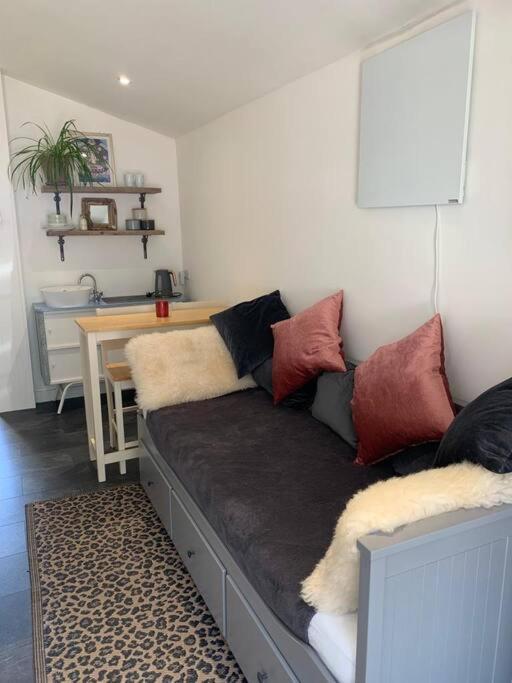 Apartamento The Garage Getaway Glastonbury Exterior foto